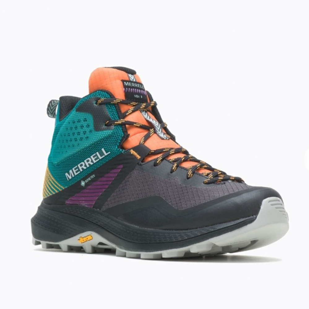 NWT Merrell Women's MQM 3 Mid Gore-tex hiking shoes
